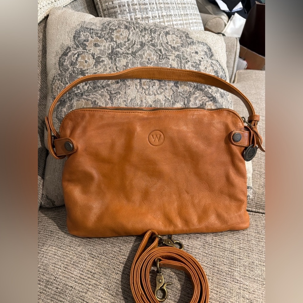 Wanderers Travel Co. Venetian Leather Crossbody + Shoulder Strap Large Version
